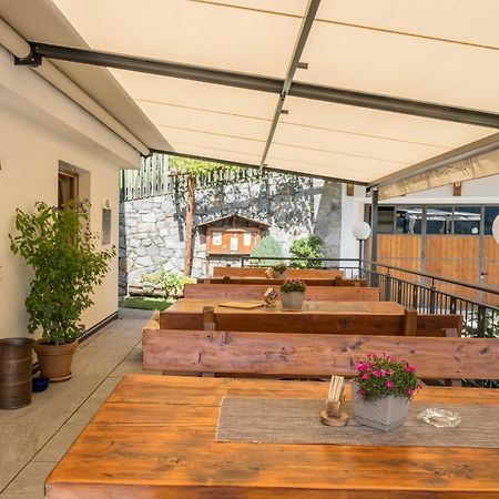 Hofschenke Pfeiftal - Bergwiese St. Martin in Passeier Exterior foto