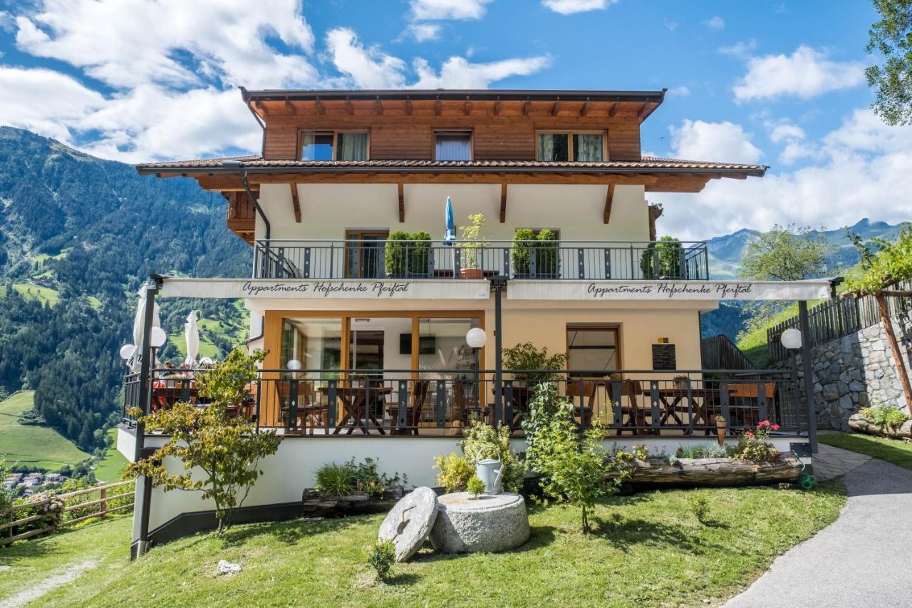Hofschenke Pfeiftal - Bergwiese St. Martin in Passeier Exterior foto
